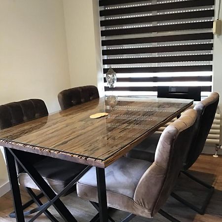 Chic Appartement In Sas Van Gent エクステリア 写真