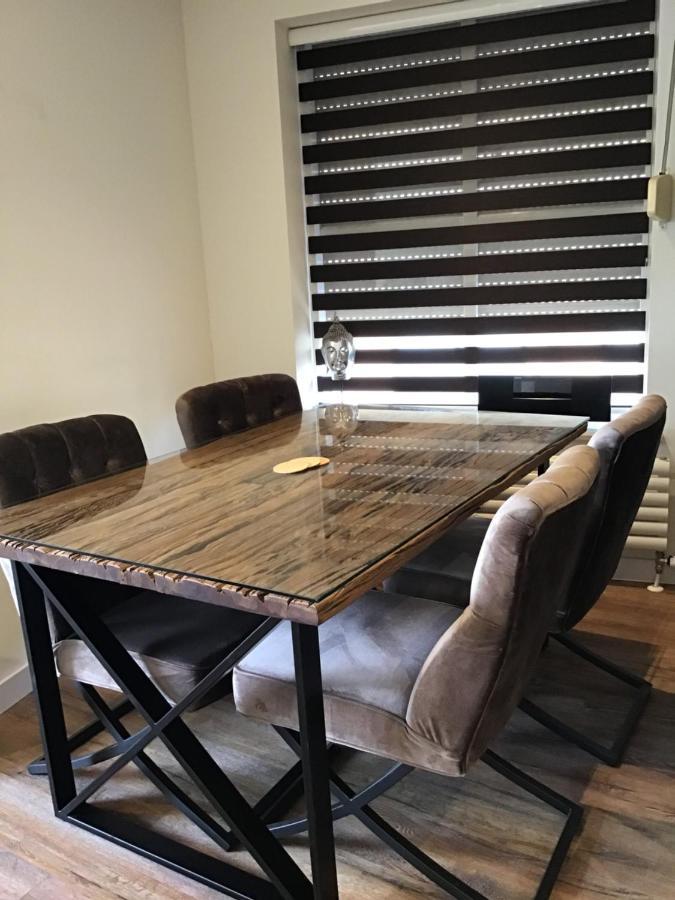 Chic Appartement In Sas Van Gent エクステリア 写真